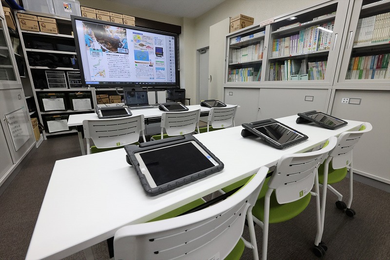 ICT機器、デジタル教科書など